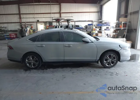 2024 Honda Accord Ex z USA, uszkodzony, nr VIN 1HGCY1F34RA092753